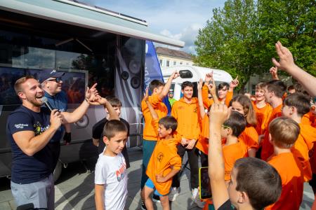 Deželak junak v Postojni (33)